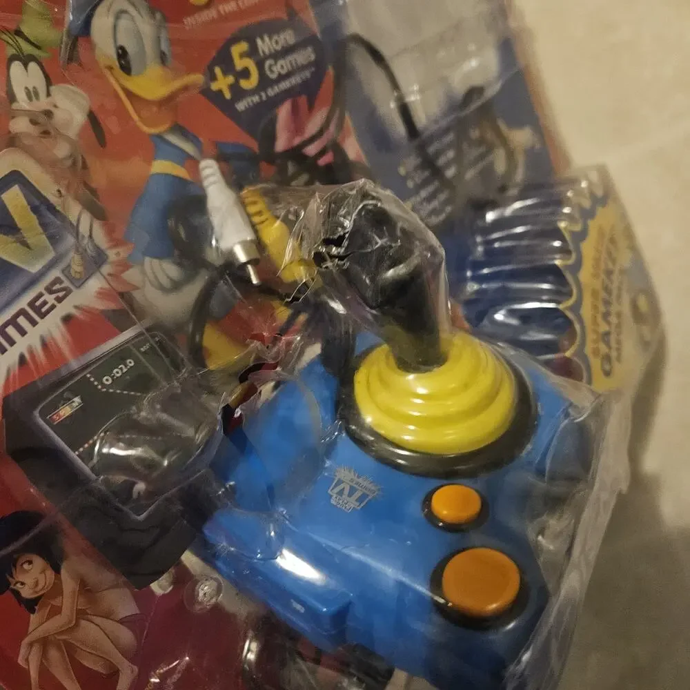 Disney Plug and Play TV Games 2005 Jakks Pacific Bowling Tested Works 1 Key